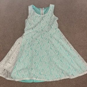 Girls dress